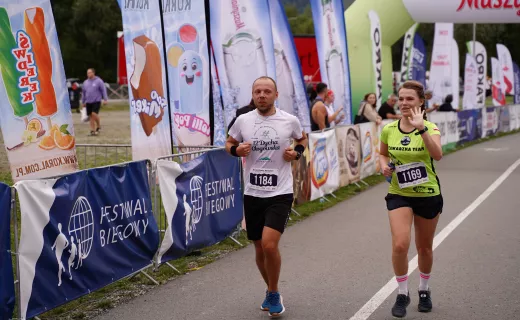 Nie pozostawili złudzeń! W tym roku Bieg Górski na 11 km należał do nich [WIDEO] - 218
